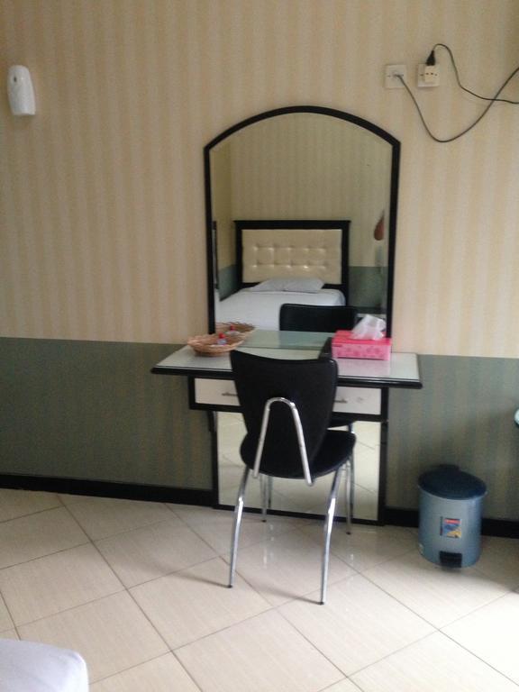 Global Inn Keluarga Sedati ห้อง รูปภาพ